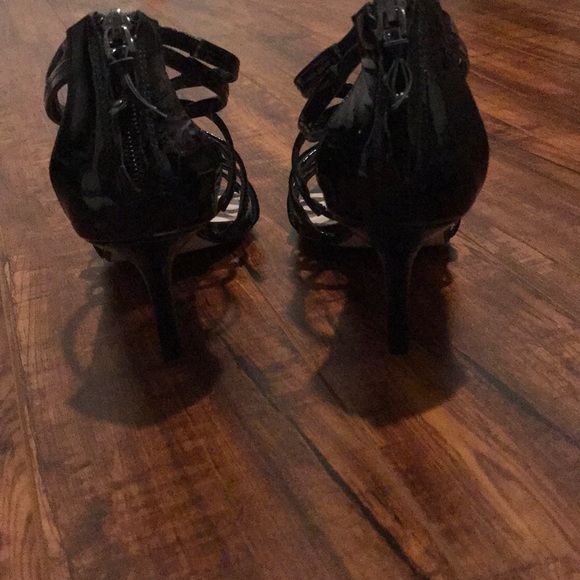 Heels - Picture 2 of 4